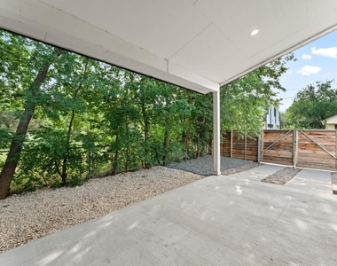 6201 Caddie St - Photo Thumbnail 21
