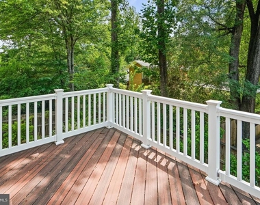 6428 Earlham Drive - Photo Thumbnail 50