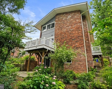 6428 Earlham Drive - Photo Thumbnail 58