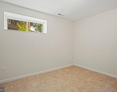 6428 Earlham Drive - Photo Thumbnail 33
