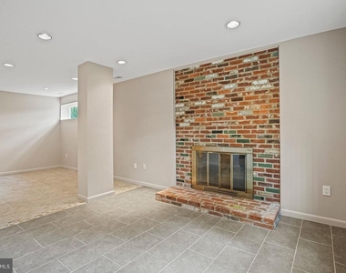 6428 Earlham Drive - Photo Thumbnail 42