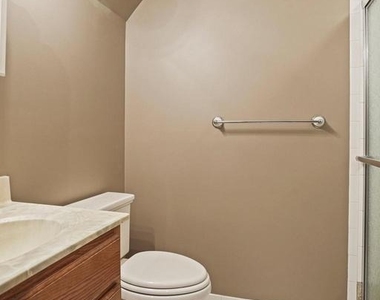 6428 Earlham Drive - Photo Thumbnail 36