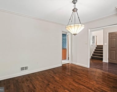 6428 Earlham Drive - Photo Thumbnail 6