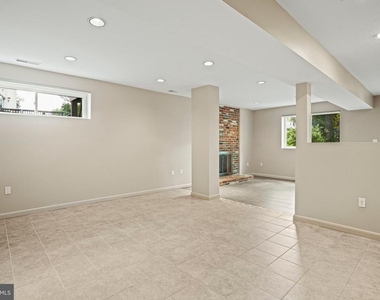 6428 Earlham Drive - Photo Thumbnail 39