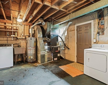 6428 Earlham Drive - Photo Thumbnail 48