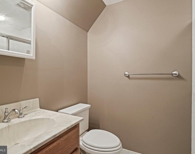 6428 Earlham Drive - Photo Thumbnail 35