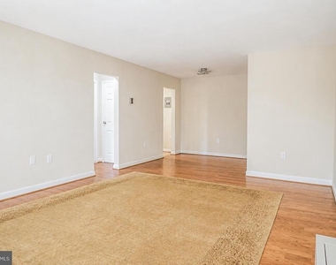 10320 Westlake Drive - Photo Thumbnail 15