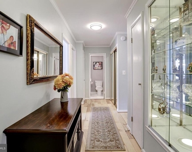 7505 Democracy Boulevard - Photo Thumbnail 13