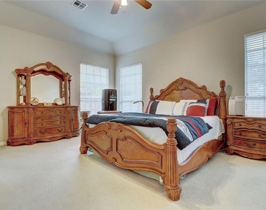 10508 Canyon Vista Way - Photo Thumbnail 14