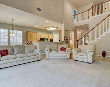 10508 Canyon Vista Way - Photo Thumbnail 3