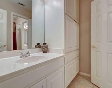 10508 Canyon Vista Way - Photo Thumbnail 24