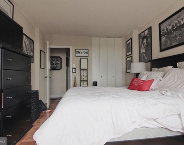 4515 Willard Avenue - Photo Thumbnail 22