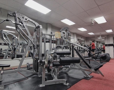 4515 Willard Avenue - Photo Thumbnail 27
