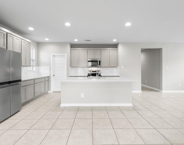 313 Mclintock Rd - Photo Thumbnail 15