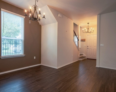 10509 Abana Way - Photo Thumbnail 15