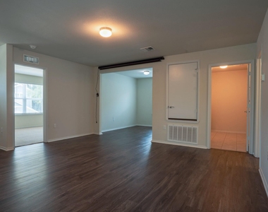 10509 Abana Way - Photo Thumbnail 17