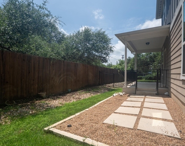 10509 Abana Way - Photo Thumbnail 32