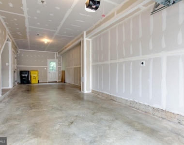 7523 Bharat Way - Photo Thumbnail 39