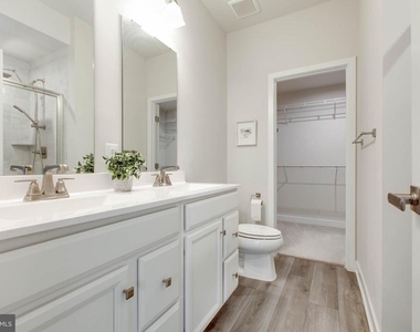 7523 Bharat Way - Photo Thumbnail 21