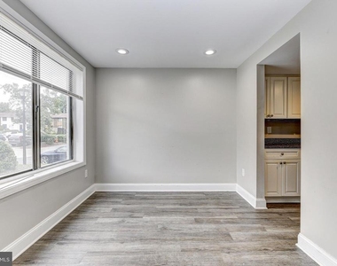 6559 Frietchie Row - Photo Thumbnail 3