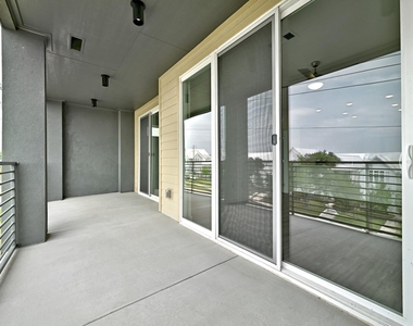 4801 Springdale Rd - Photo Thumbnail 26