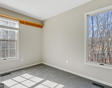 1073 Wingate Court - Photo Thumbnail 24
