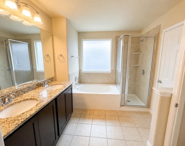 9600 Sweetgum Dr - Photo Thumbnail 6
