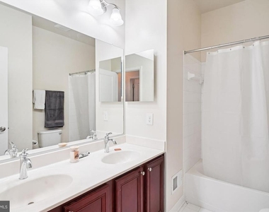 6947 Country Club Terrace - Photo Thumbnail 31