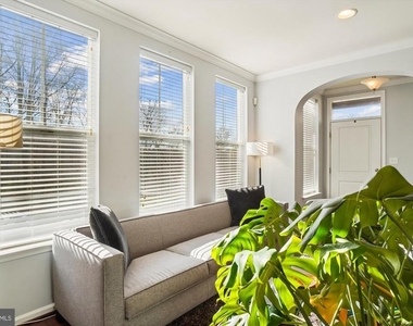 6947 Country Club Terrace - Photo Thumbnail 12