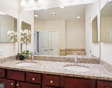 6947 Country Club Terrace - Photo Thumbnail 26