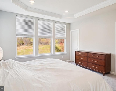 6947 Country Club Terrace - Photo Thumbnail 23