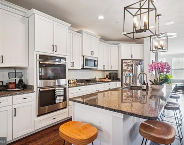 6947 Country Club Terrace - Photo Thumbnail 3