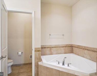 6947 Country Club Terrace - Photo Thumbnail 25