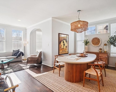 6947 Country Club Terrace - Photo Thumbnail 10