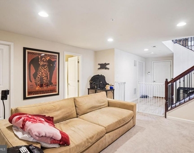 6947 Country Club Terrace - Photo Thumbnail 37