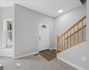 1004 Collindale Avenue - Photo Thumbnail 1