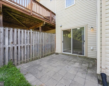 1004 Collindale Avenue - Photo Thumbnail 39