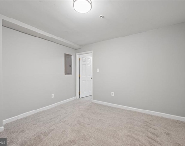 1004 Collindale Avenue - Photo Thumbnail 34