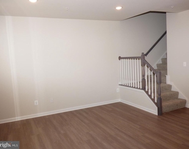 2583 Hopton Lane - Photo Thumbnail 12