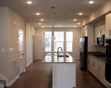 2583 Hopton Lane - Photo Thumbnail 8