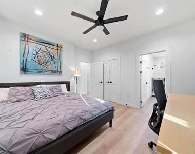 2220 Yellow Jacket Ln - Photo Thumbnail 20