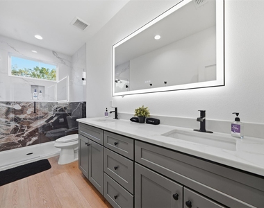 2220 Yellow Jacket Ln - Photo Thumbnail 26