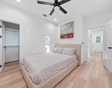 2220 Yellow Jacket Ln - Photo Thumbnail 22