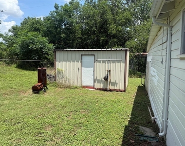 1825 E Pierce St - Photo Thumbnail 11