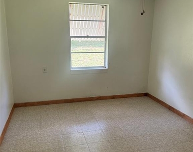 1825 E Pierce St - Photo Thumbnail 7