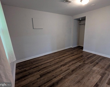 3813 Oak Street - Photo Thumbnail 20