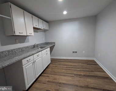3813 Oak Street - Photo Thumbnail 23