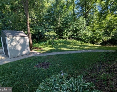 3813 Oak Street - Photo Thumbnail 27