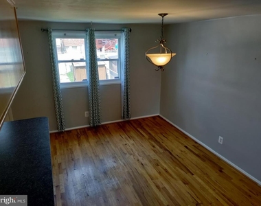 7862 Kentley Road - Photo Thumbnail 3