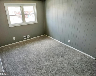 7862 Kentley Road - Photo Thumbnail 12